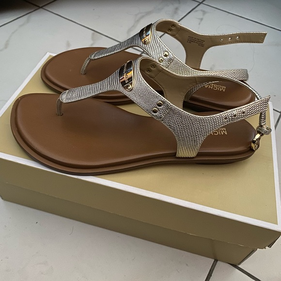 Michael Kors sandals - Picture 4 of 4